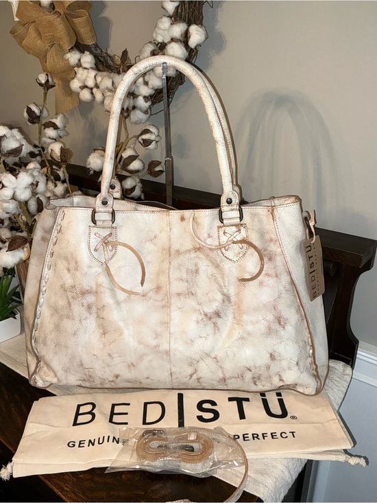 Bed Stu Handbags - NWT Bed Stu Leather Rockaway Shoulder Crossbody Bag Tote Nectar Lux MSPR $345